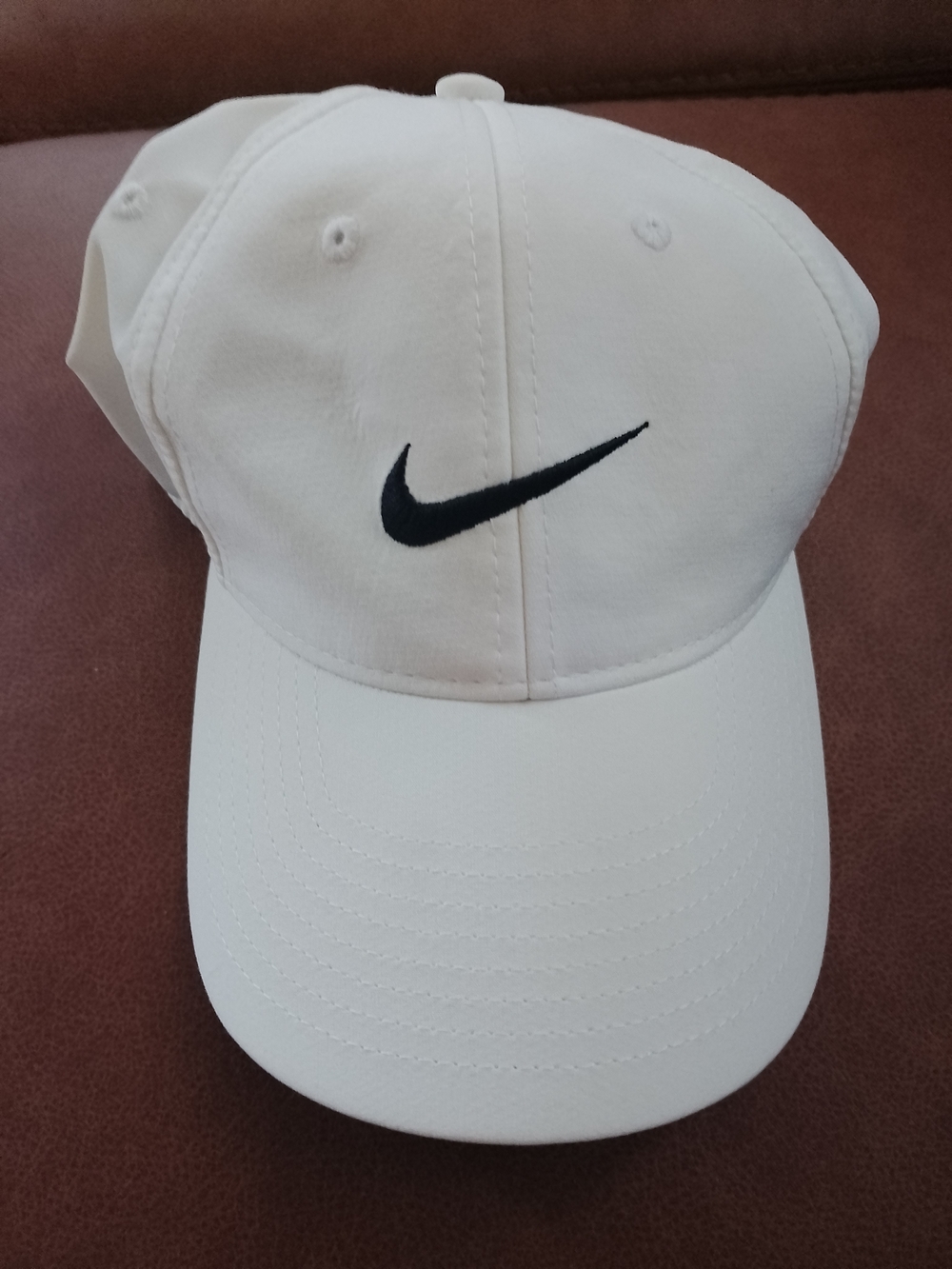 Nike White Swoosh Baseball Cap - Men's Casual Hat
